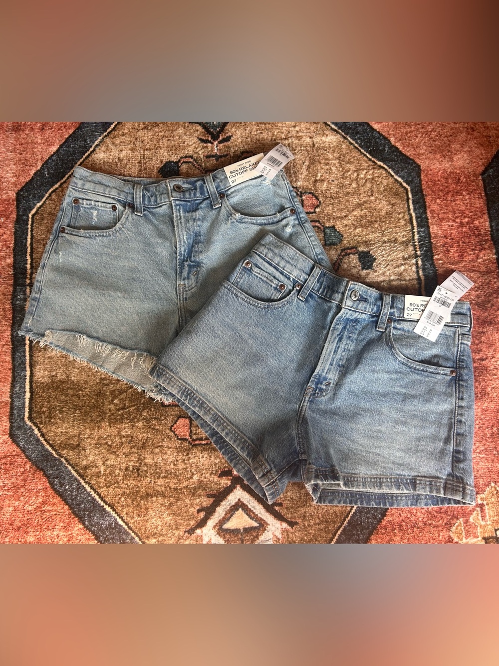 A&F High Rise 90s Cutoff Short